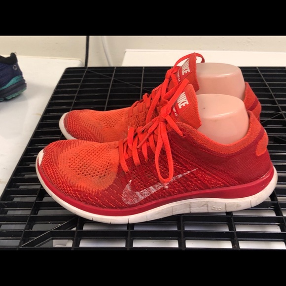 nike free 4.0 v6 womens gold